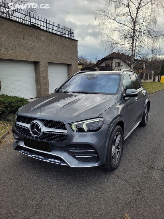 Mercedes-Benz GLE, Plná výbava
